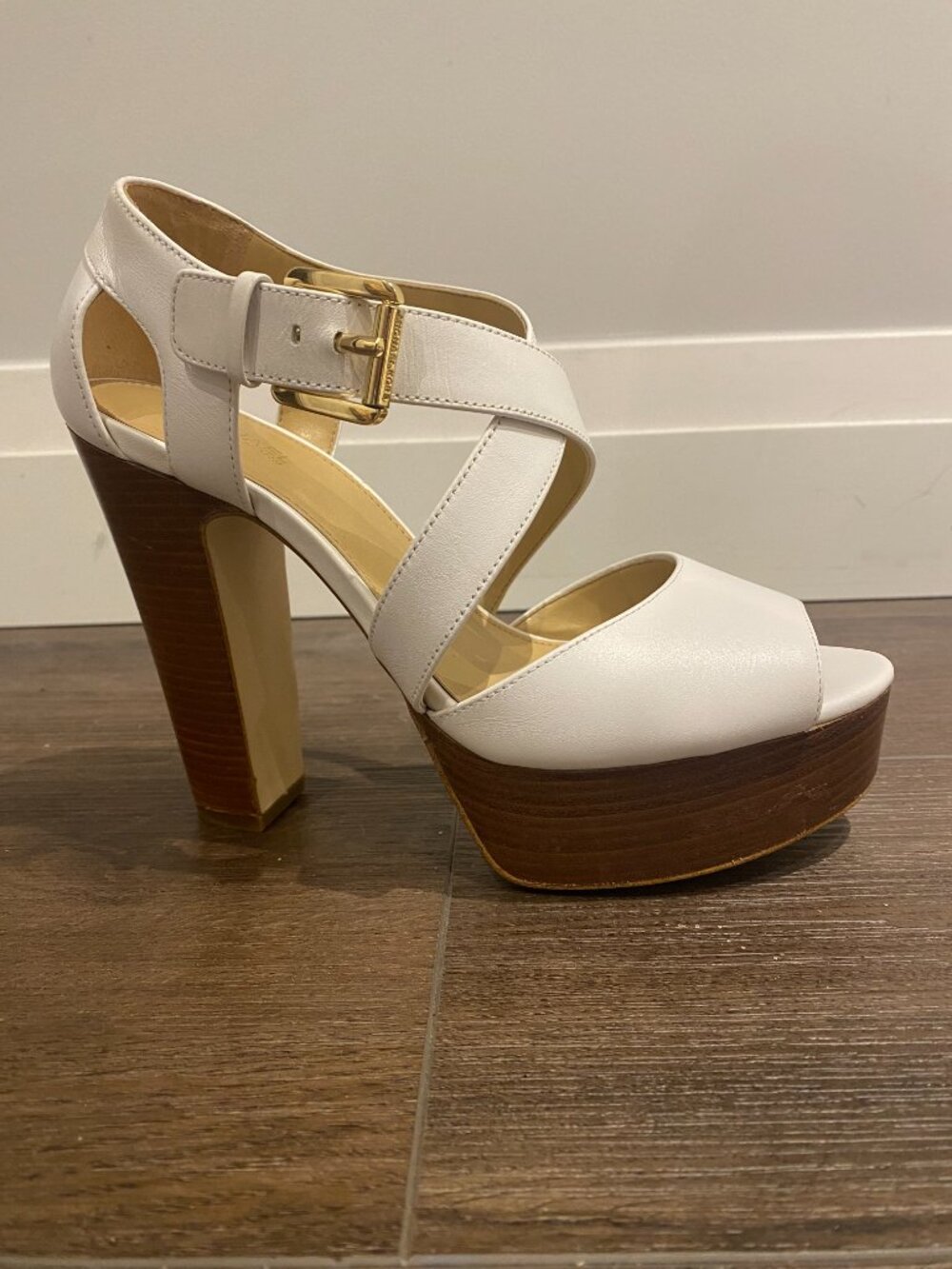 Michael Kors Platform Sandal White Size 7